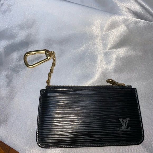 Louis Vuitton EPI leather key cles Only - Picture 3 of 8